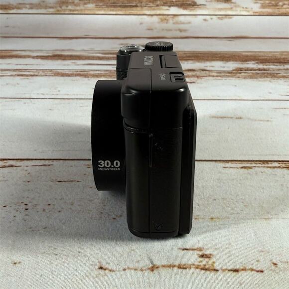 Minolta 30MP Digital Camera – 2.7K Ultra HD, 4X Zoom, Black No Battery/Charger - Picture 2 of 5